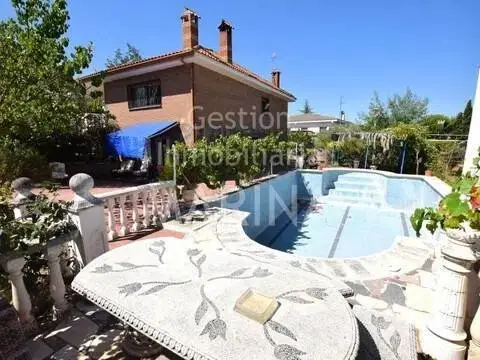 Chalet en El Viso de San Juan