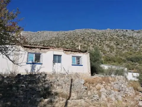 Casa rústica en Benaoján