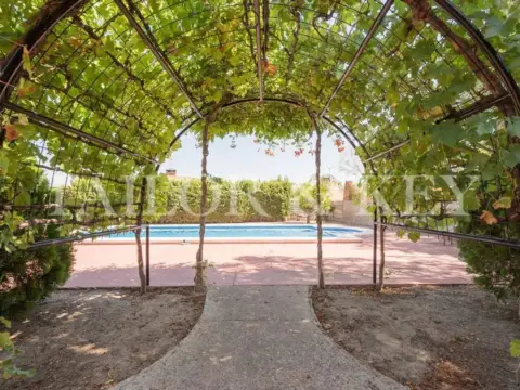 Chalet en Paracuellos de Jarama