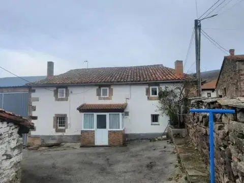 Casa rústica en calle Pb Olea, 36