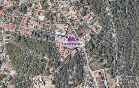 Terreno en Carrer de Internet