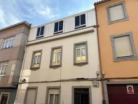 Piso en calle Rosalía de Castro