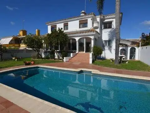 Chalet en Plaza José Aguera