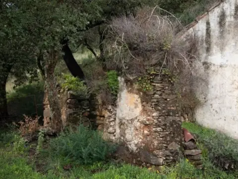 Casa rústica en calle Pedregales