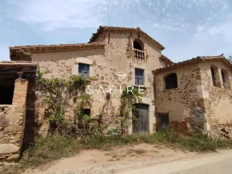 Casa rústica en Aiguaviva