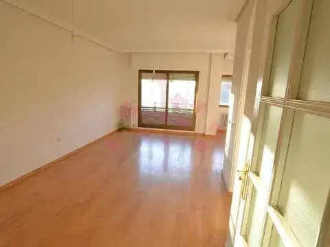 Piso en Ronda del Carmen