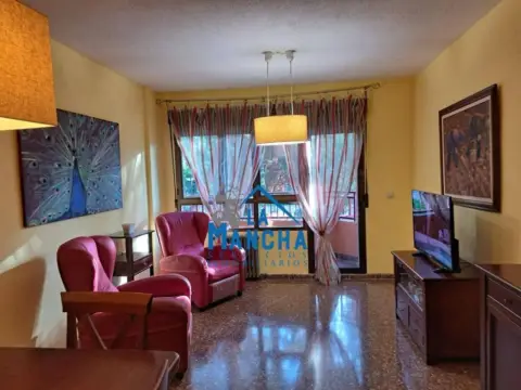 Piso en La Milagrosa-La Estrella-San Antón