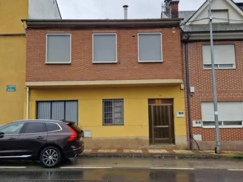 Casa rústica en Santalla