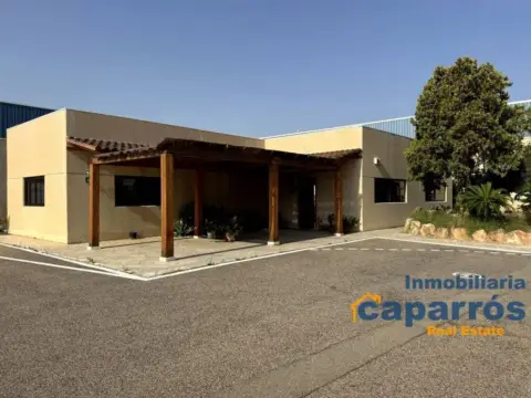 Nave industrial en Antas