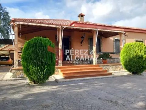 Chalet en calle Urbanizacion Dehesa de La Higuera