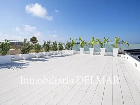 Ático en Marina Botafoch-Platja de Talamanca