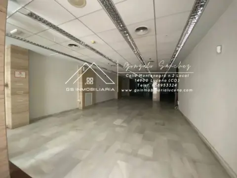 Local comercial en Cabra