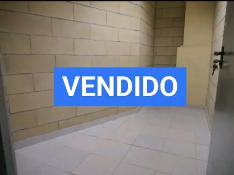 Almacén en Karlos I.aren Hiribidea, 11
