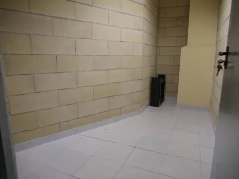 Almacén en Karlos I.aren Hiribidea, 11