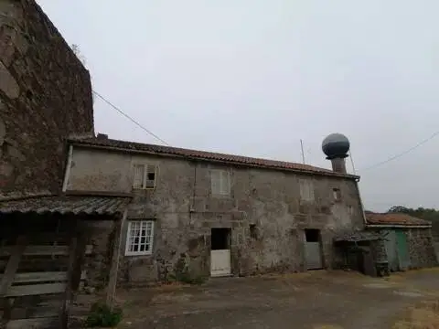 Casa adosada en Santa Comba
