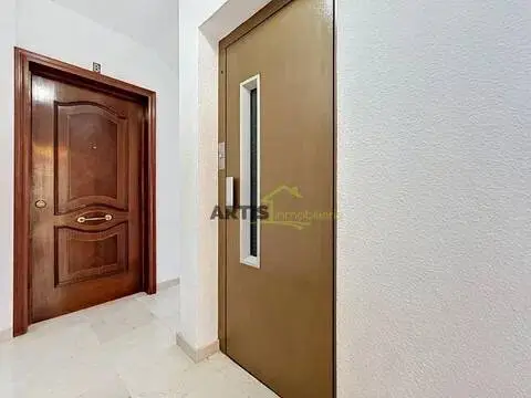 Piso en Avenida de Manuel Reina
