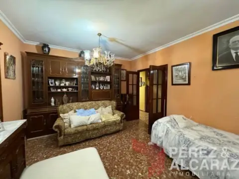 Casa adosada en Avenida de Santa Ana