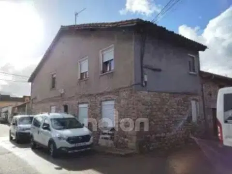 Chalet en Los Corrales de Buelna