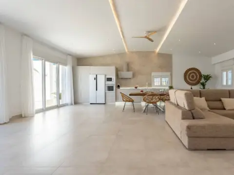 Casa rústica en Recinto Ferial-Circunvalación-La Vega