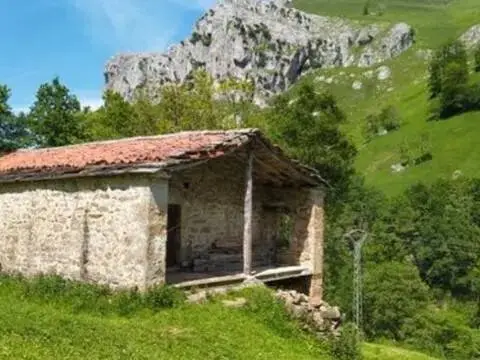 Casa rústica en San Roque de Riomiera