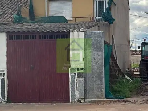 Chalet en La Hiniesta-Peña Trevinca-Siglo XXI