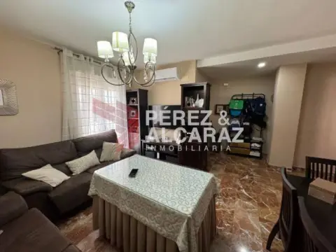 Casa pareada en calle del Cigüela