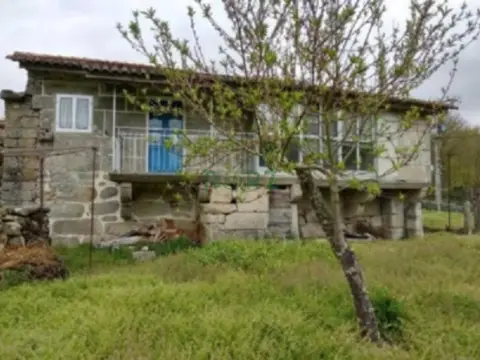 Casa rústica en Paderne de Allariz