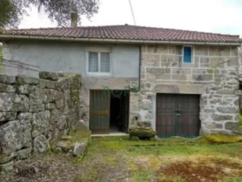 Casa rústica en Paderne de Allariz