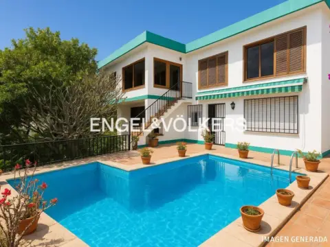 Casa pareada en Somosierra-García Escámez-Tristán