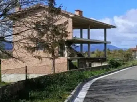 Chalet en Medina de Pomar