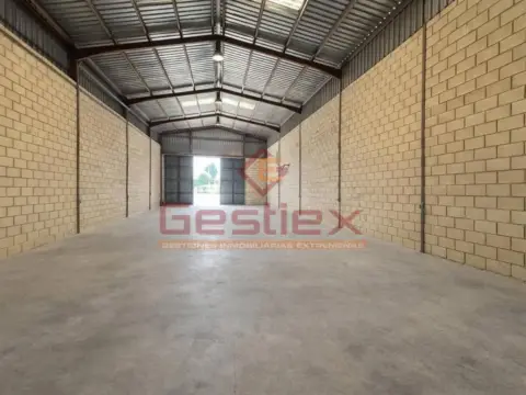 Nave industrial en Almendralejo