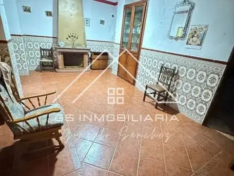 Casa adosada en Benamejí