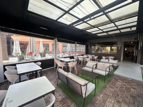 Local comercial en Paseo de las Acacias