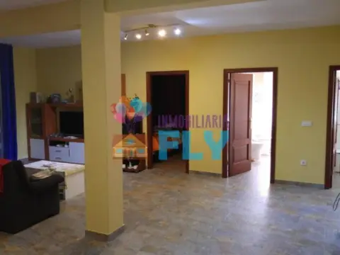 Chalet en Fernández Ladreda-Ciudad de Piedra