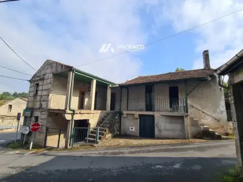 Casa en A Veiga (Baron, O)