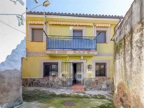Casa adosada en Casas de Millán