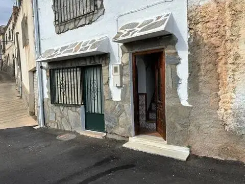 Casa rústica en Senés