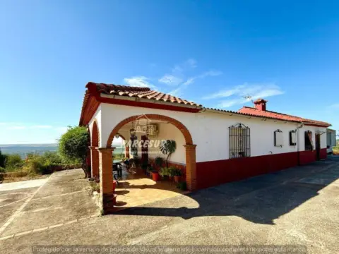 Casa rústica en Cortijo de La Torre