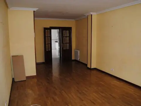 Piso en calle de la Constitución