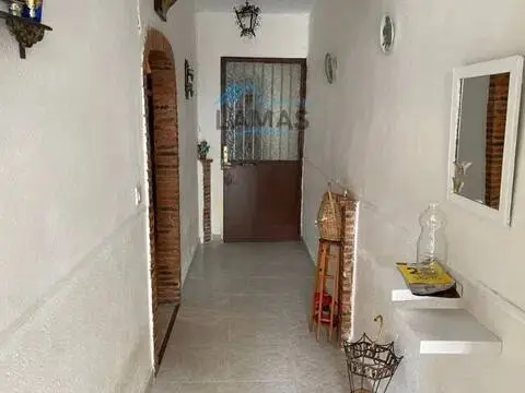 Casa adosada en Losar de La Vera