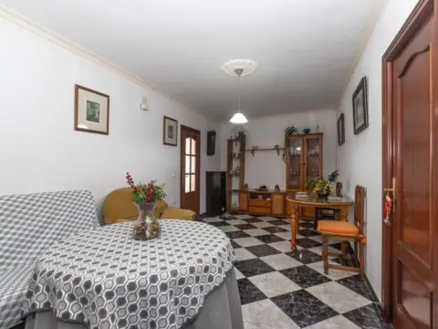 Casa en Valle de Abdalajís