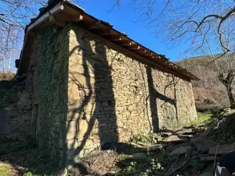 Casa rústica en calle Lugar Urbies, 67