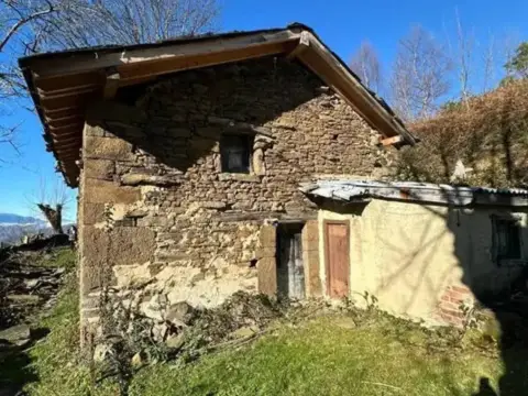 Casa rústica en calle Lugar Urbies, 67