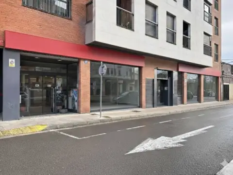 Local comercial en Camino de San Marcial