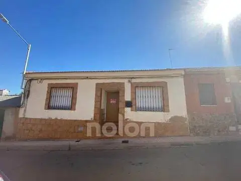 Casa adosada en Porzuna