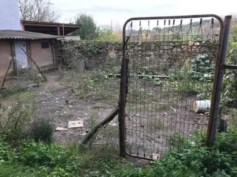 Casa rústica en Las Chanas