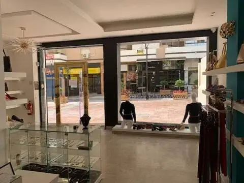 Local comercial en calle Paseo Maritimo No Number