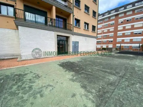Local comercial en Poio