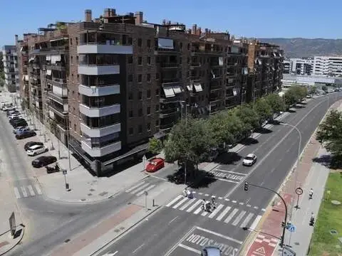 Piso en Ciudad Jardín-Zoco