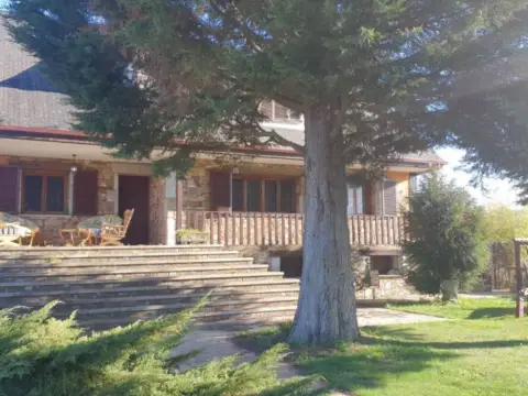 Casa en Compostilla-Columbrianos